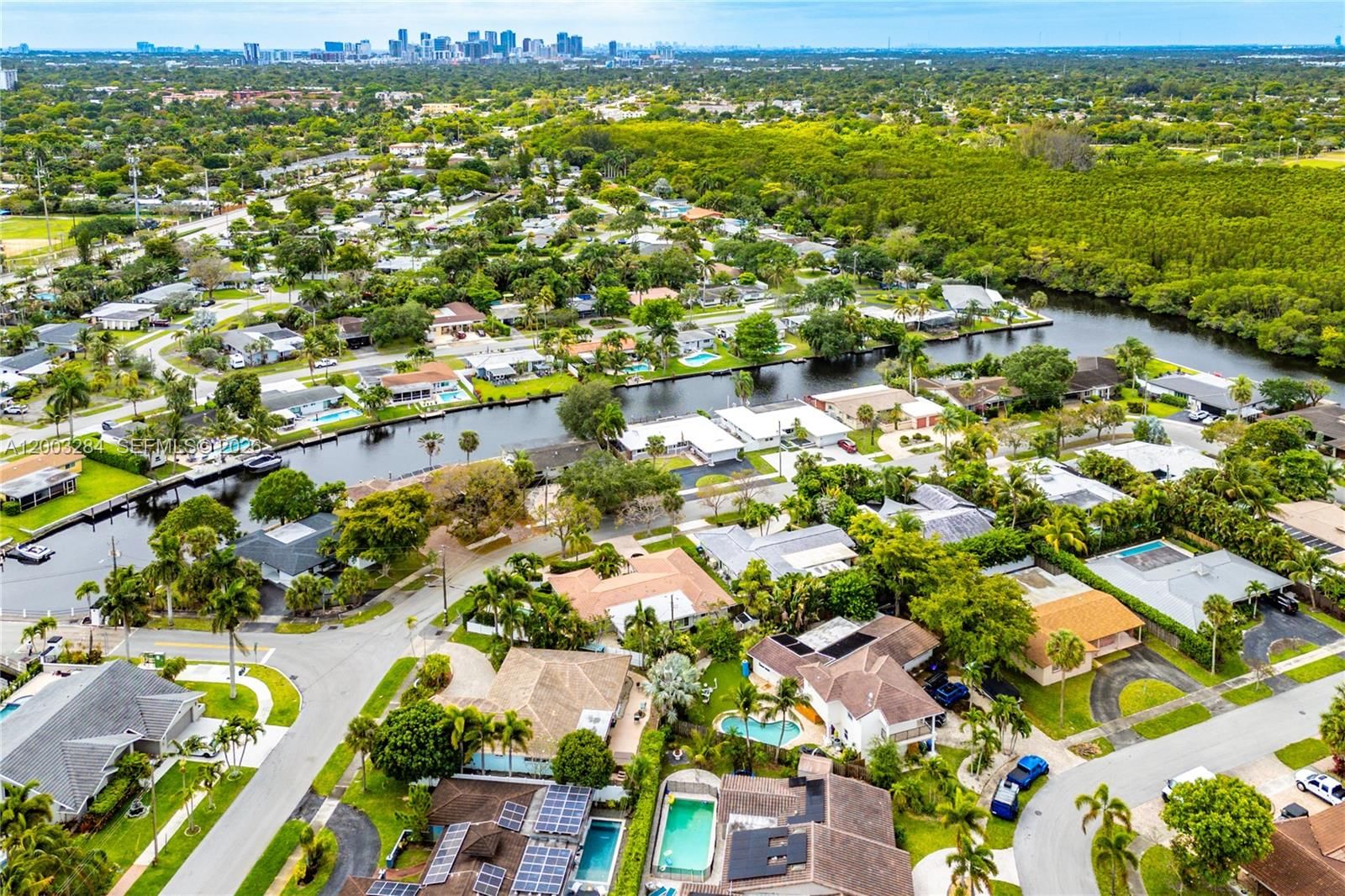 Real estate property located at 2832 10th Ave, Broward, Jenada Isle, Wilton Manors, FL