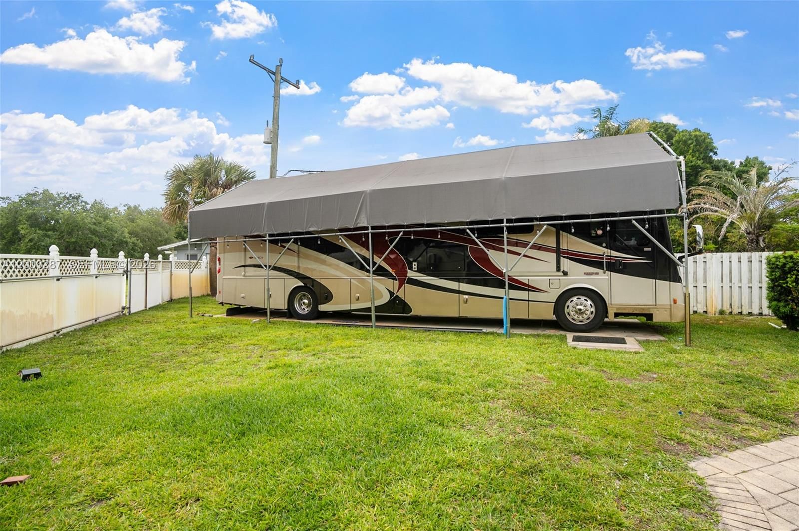 Real estate property located at 899 Country Club Cir, Broward, Golf View Heights, Plantation, FL