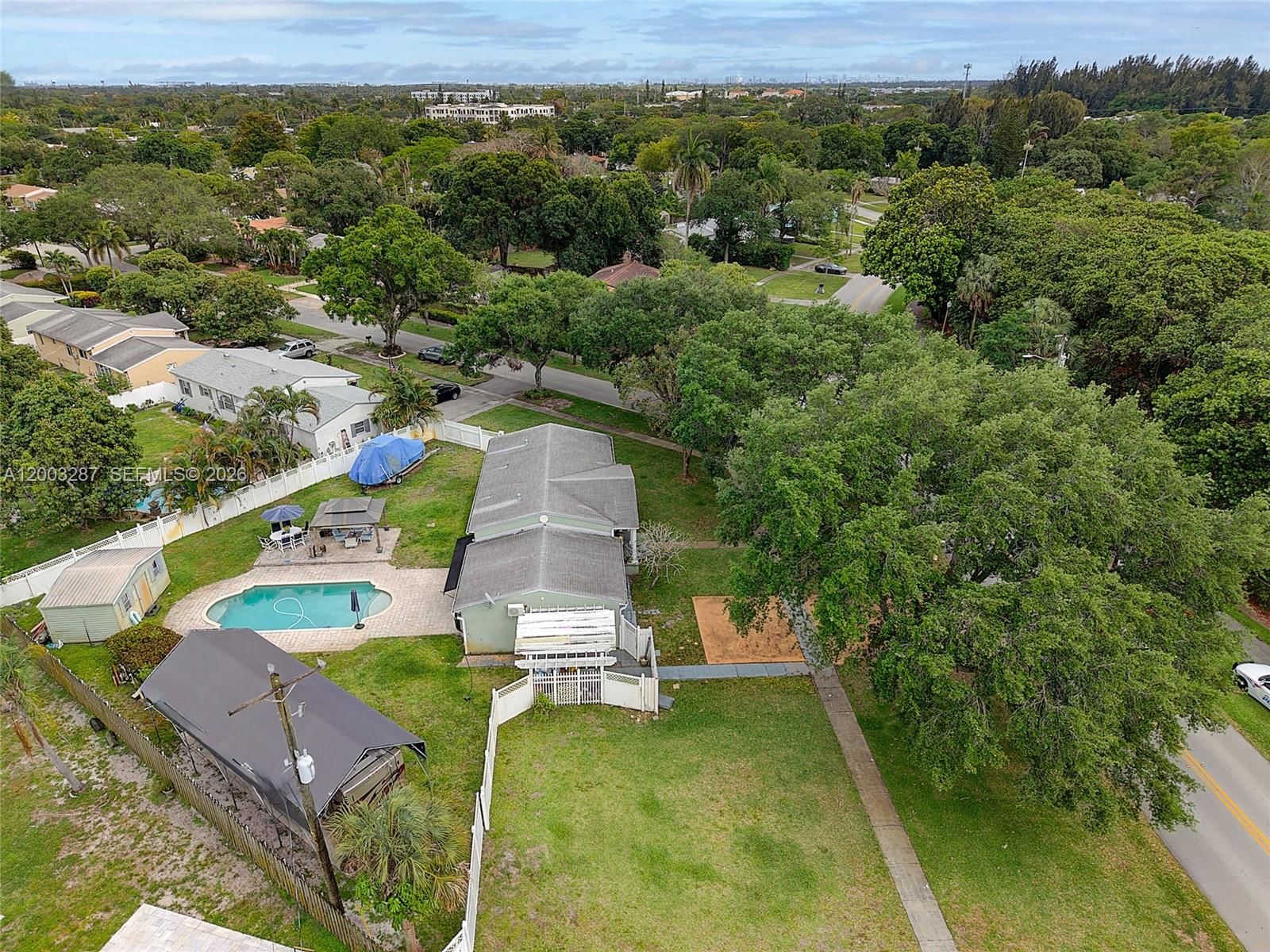 Real estate property located at 899 Country Club Cir, Broward, Golf View Heights, Plantation, FL