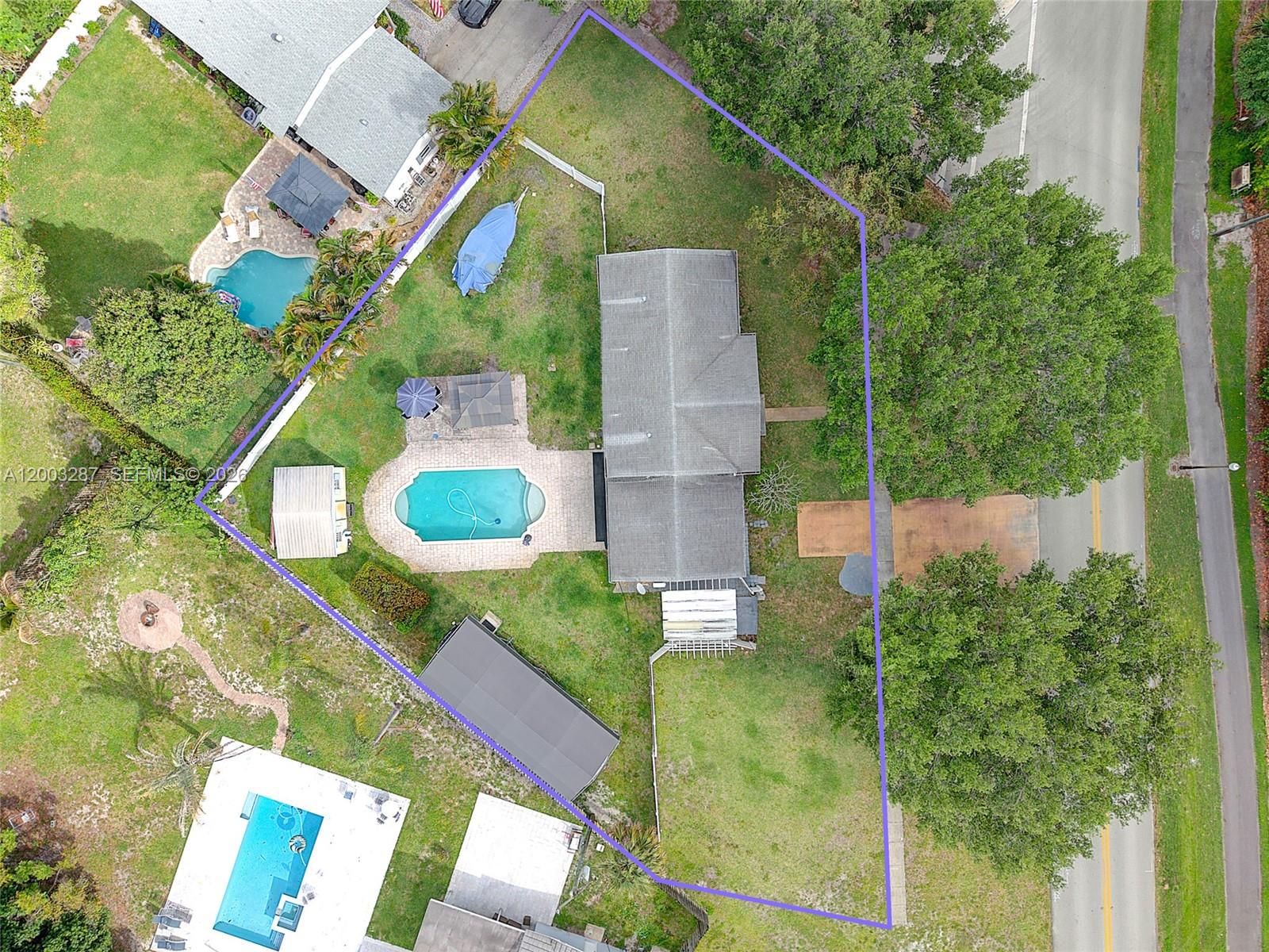 Real estate property located at 899 Country Club Cir, Broward, Golf View Heights, Plantation, FL