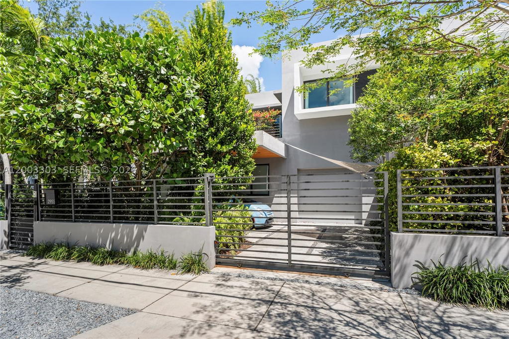 Real estate property located at 2955 Shipping Ave #2955, Miami-dade, 2953-55 Shipping Ave Cond, Miami, FL