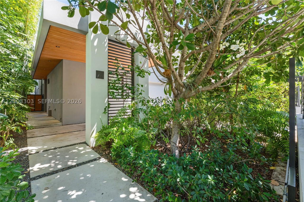 Real estate property located at 2955 Shipping Ave #2955, Miami-dade, 2953-55 Shipping Ave Cond, Miami, FL