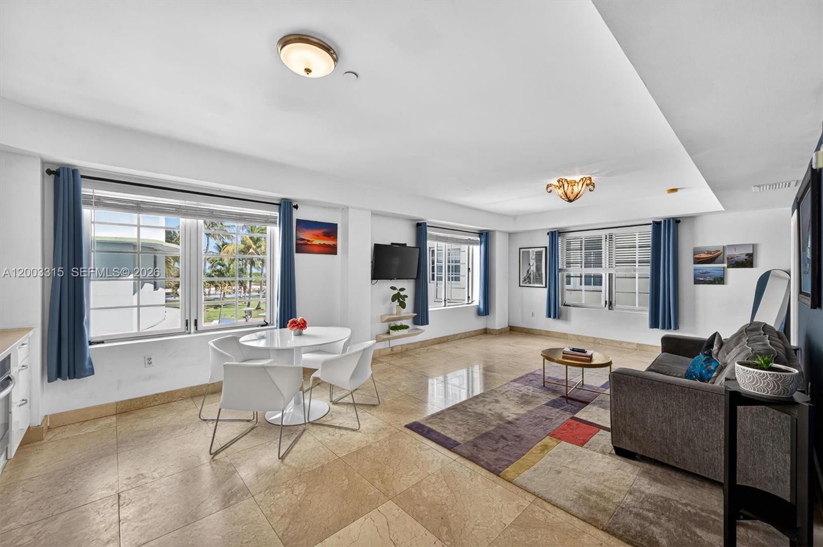 Real estate property located at 1250 Ocean Dr #3F, Miami-dade, The Carlyle Deco Hotel Co, Miami Beach, FL