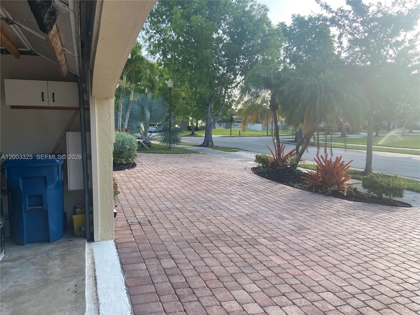 Real estate property located at 659 Verona Pl, Broward, Verona, Weston, FL