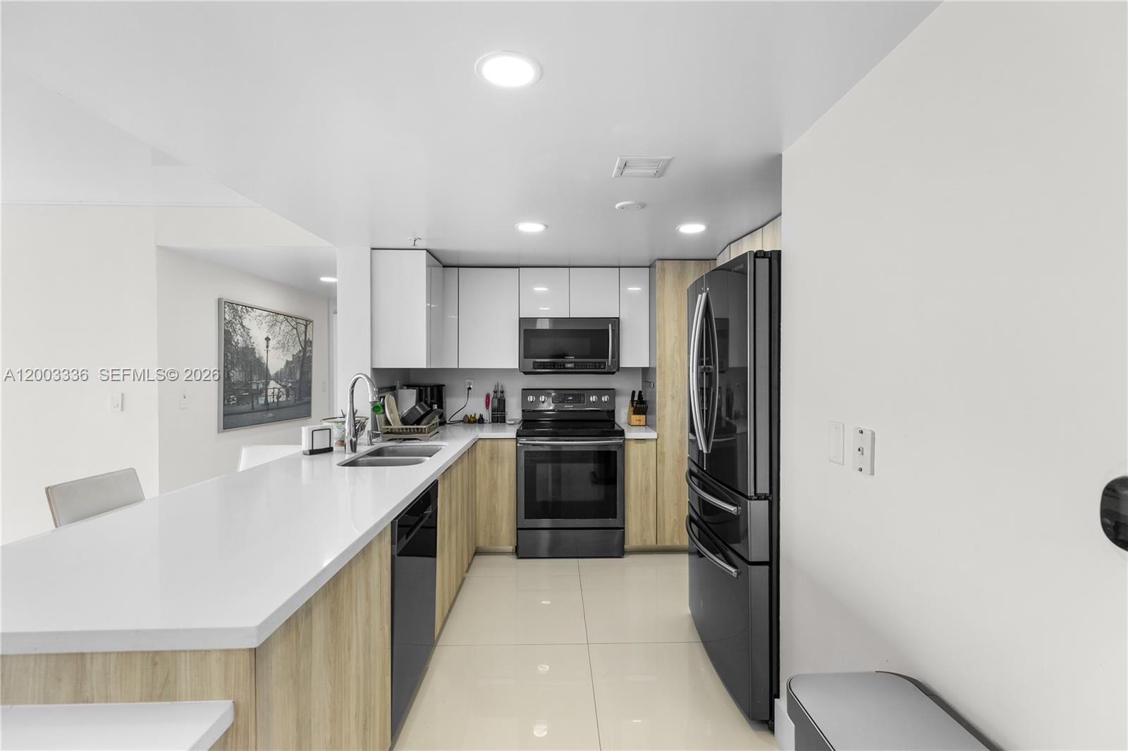 Real estate property located at 3000 Coral Way #1110, Miami-dade, The Aston Condo, Miami, FL