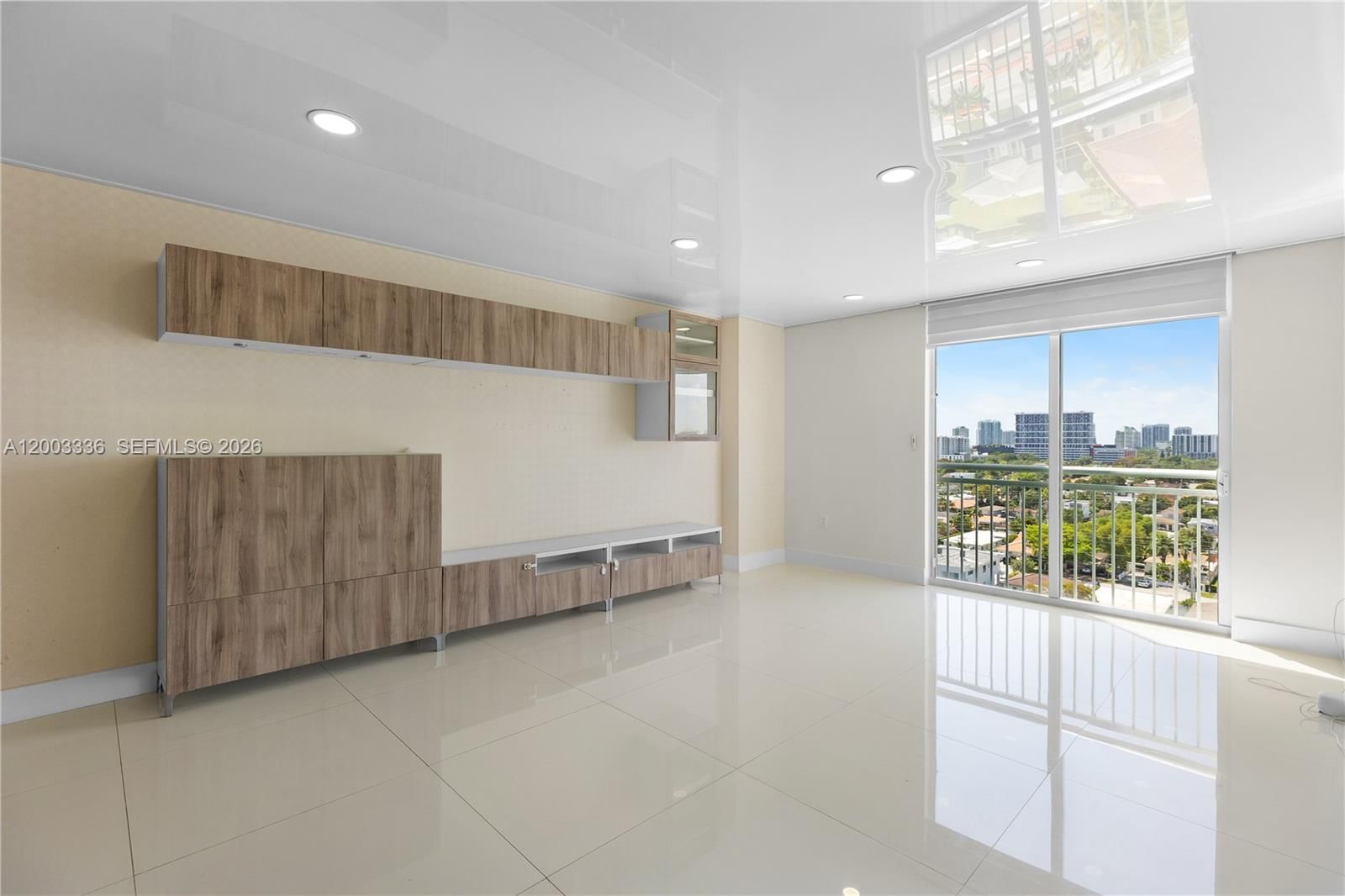 Real estate property located at 3000 Coral Way #1110, Miami-dade, The Aston Condo, Miami, FL