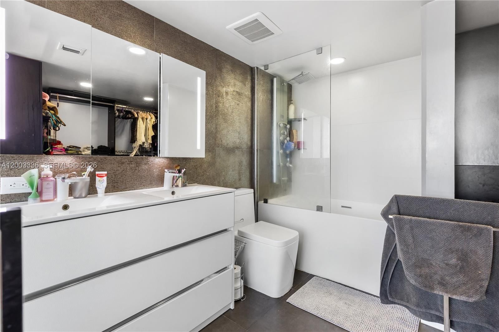 Real estate property located at 3000 Coral Way #1110, Miami-dade, The Aston Condo, Miami, FL