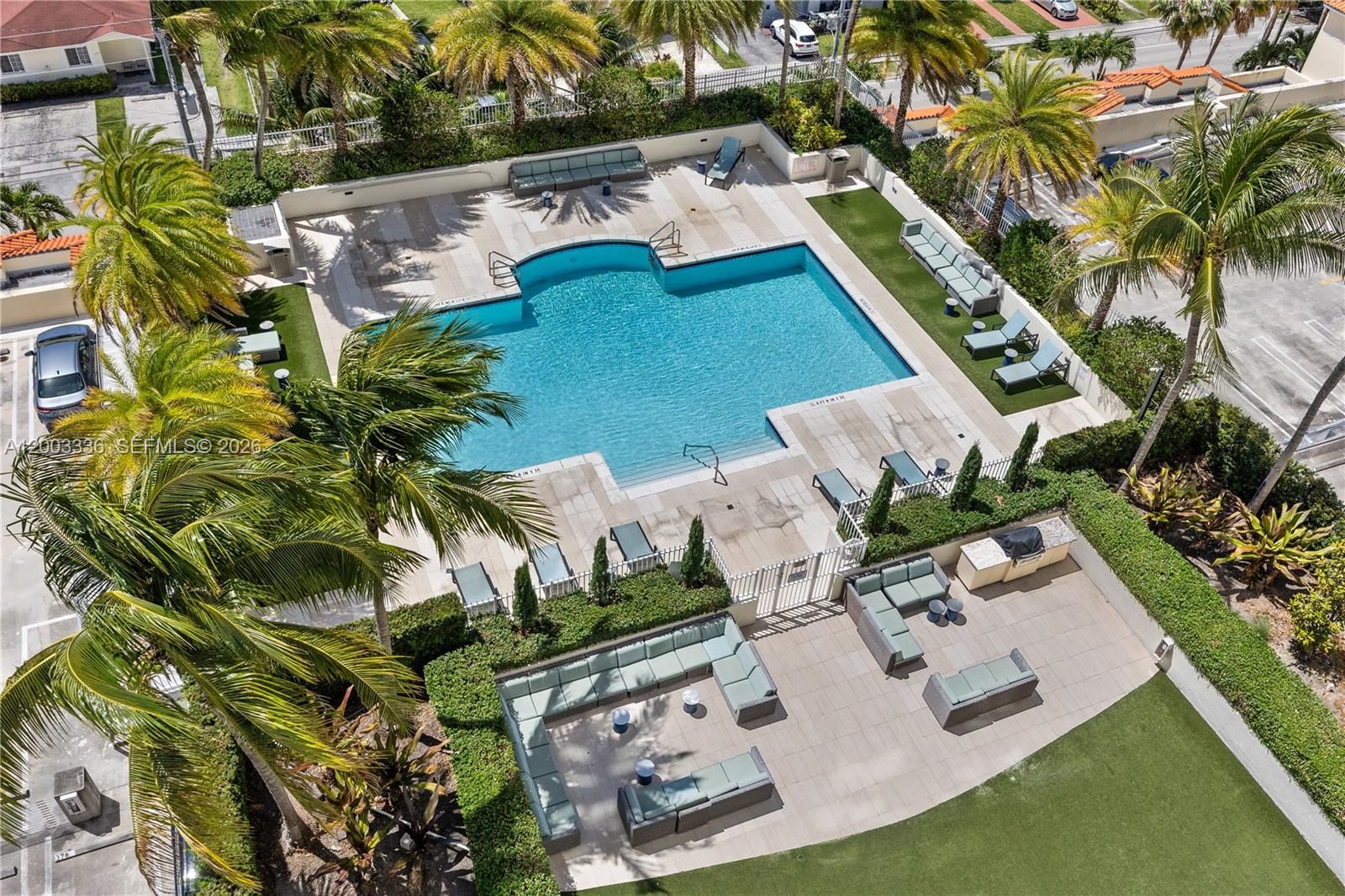 Real estate property located at 3000 Coral Way #1110, Miami-dade, The Aston Condo, Miami, FL