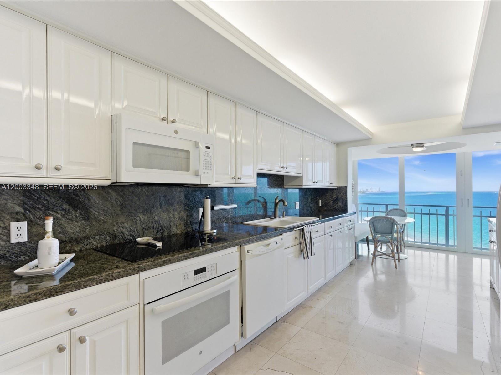 Real estate property located at 600 Grapetree Dr #10BN, Miami-dade, Mar-azul Condo, Key Biscayne, FL