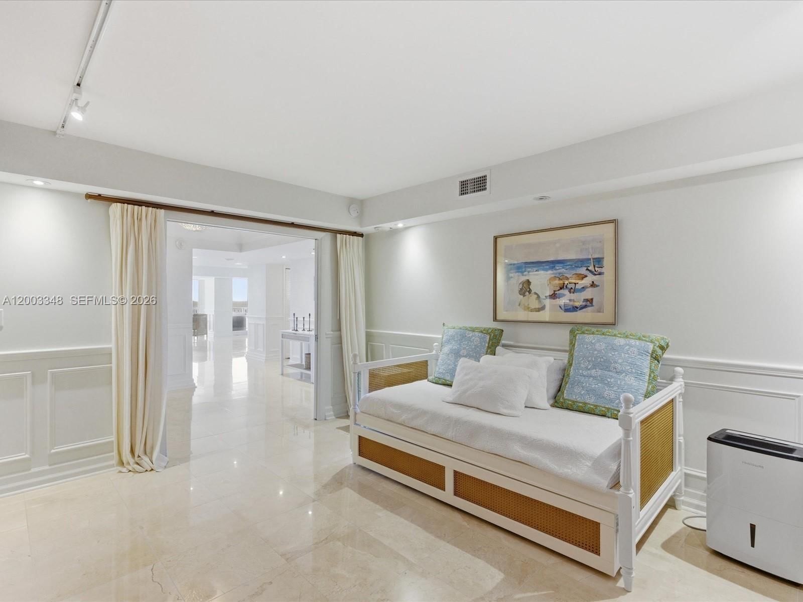 Real estate property located at 600 Grapetree Dr #10BN, Miami-dade, Mar-azul Condo, Key Biscayne, FL