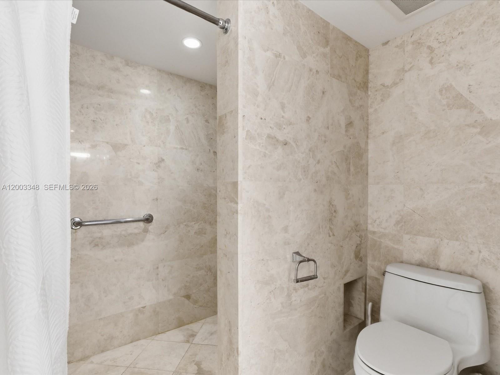 Real estate property located at 600 Grapetree Dr #10BN, Miami-dade, Mar-azul Condo, Key Biscayne, FL