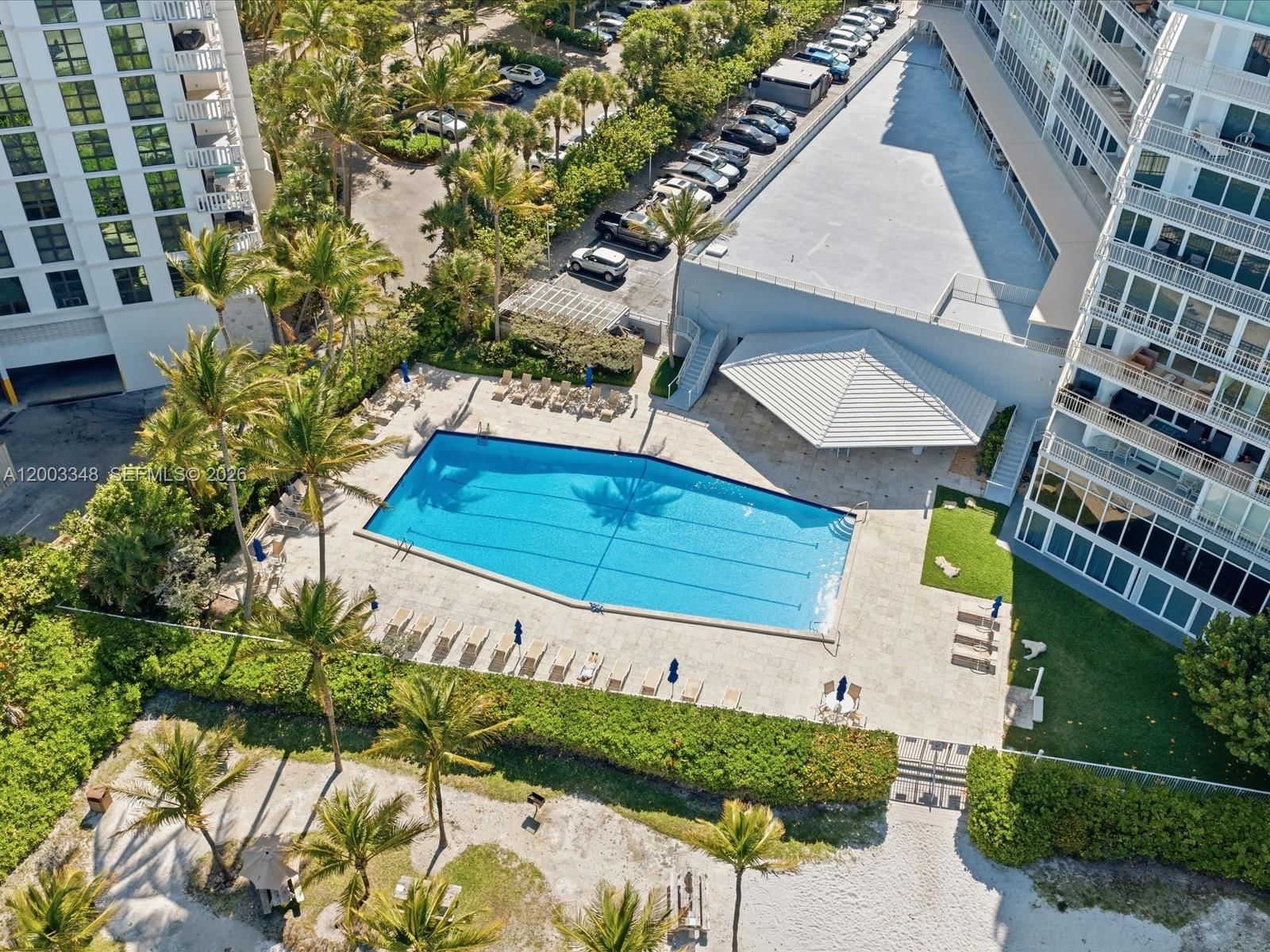 Real estate property located at 600 Grapetree Dr #10BN, Miami-dade, Mar-azul Condo, Key Biscayne, FL