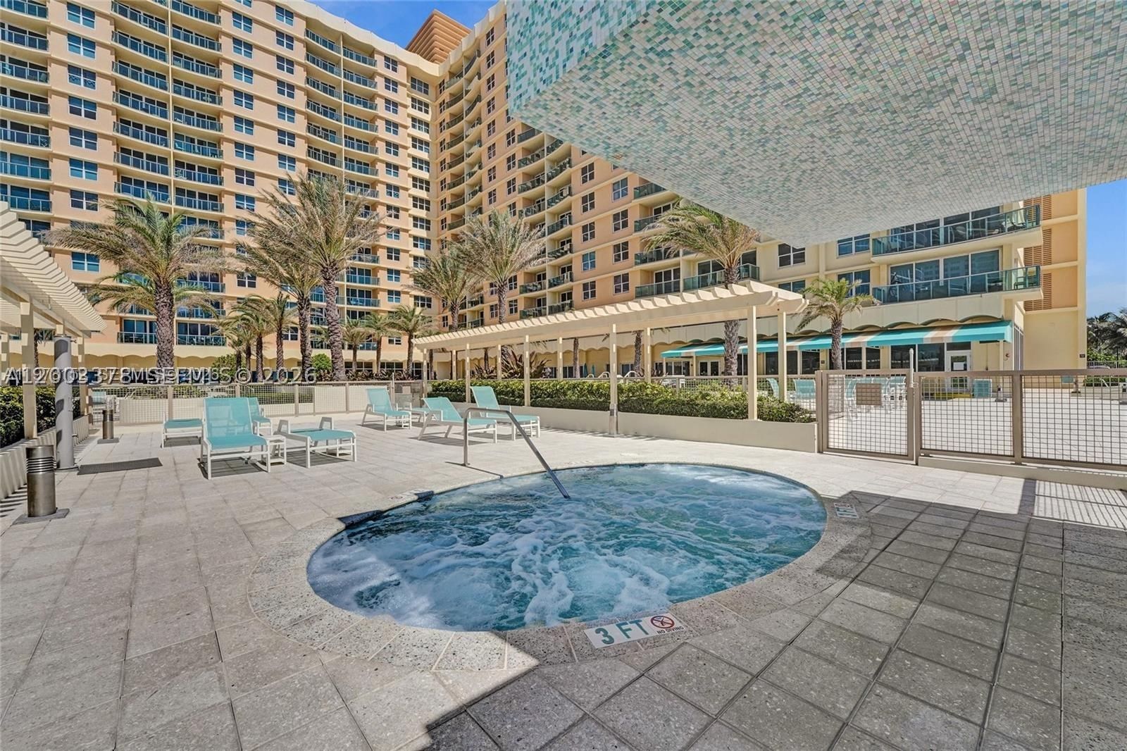 Real estate property located at 2501 Ocean Dr #536, Broward, Wave Condo, Hollywood, FL