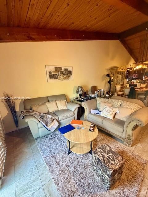 Real estate property located at 10331 Holly Ct, Broward, Everglades Sugar & Land C, Pembroke Pines, FL