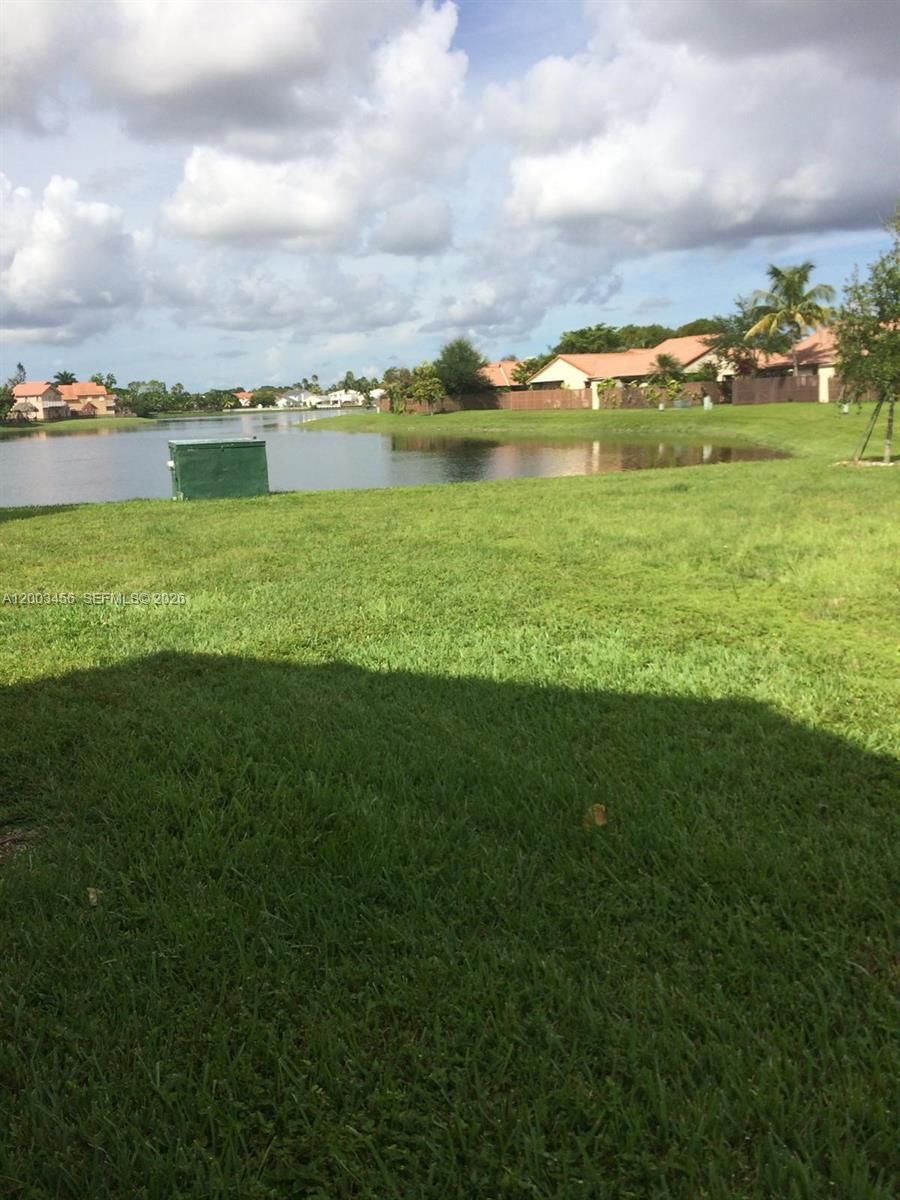 Real estate property located at 15070 49th Ln D106, Miami-dade, Lks Of Meadow Vilg Homes, Miami, FL
