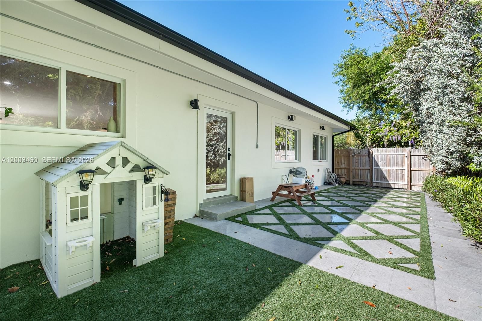 Real estate property located at 10235 58th Ct, Miami-dade, Bouganvillea Court Homesi, Pinecrest, FL