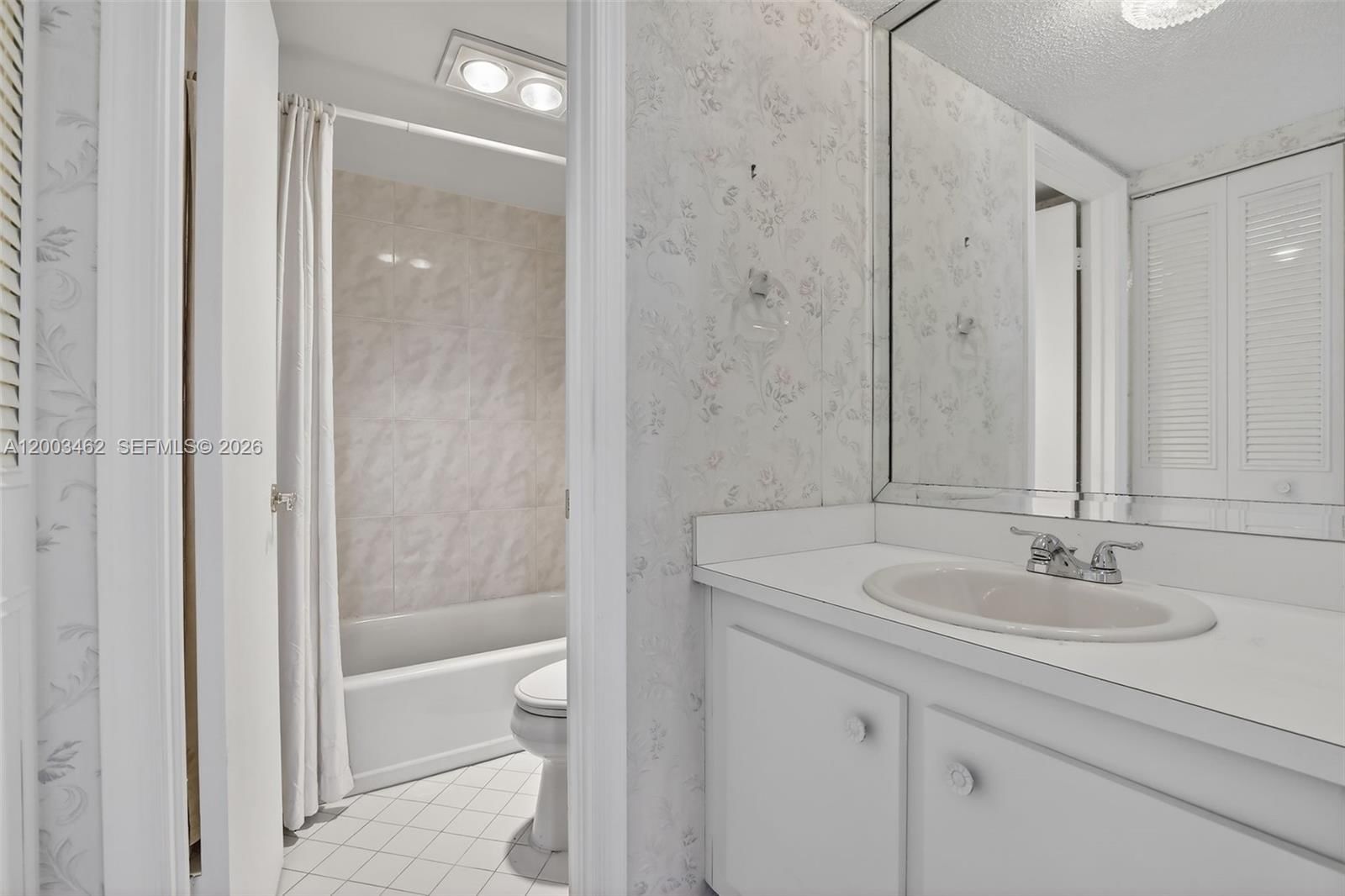 Real estate property located at 9235 Lagoon Pl #404, Broward, Poinciana 10 Pine Island, Davie, FL