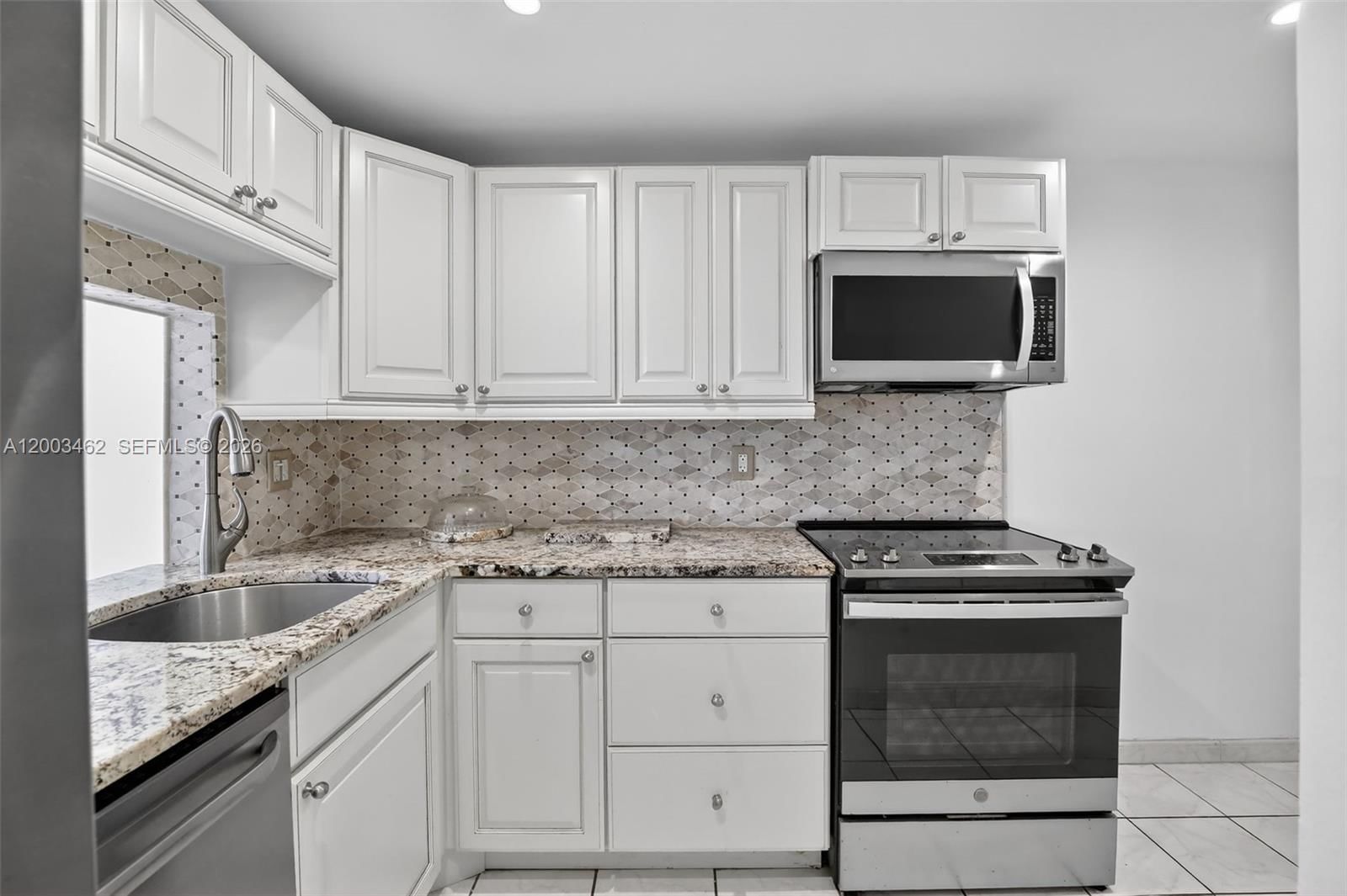 Real estate property located at 9235 Lagoon Pl #404, Broward, Poinciana 10 Pine Island, Davie, FL