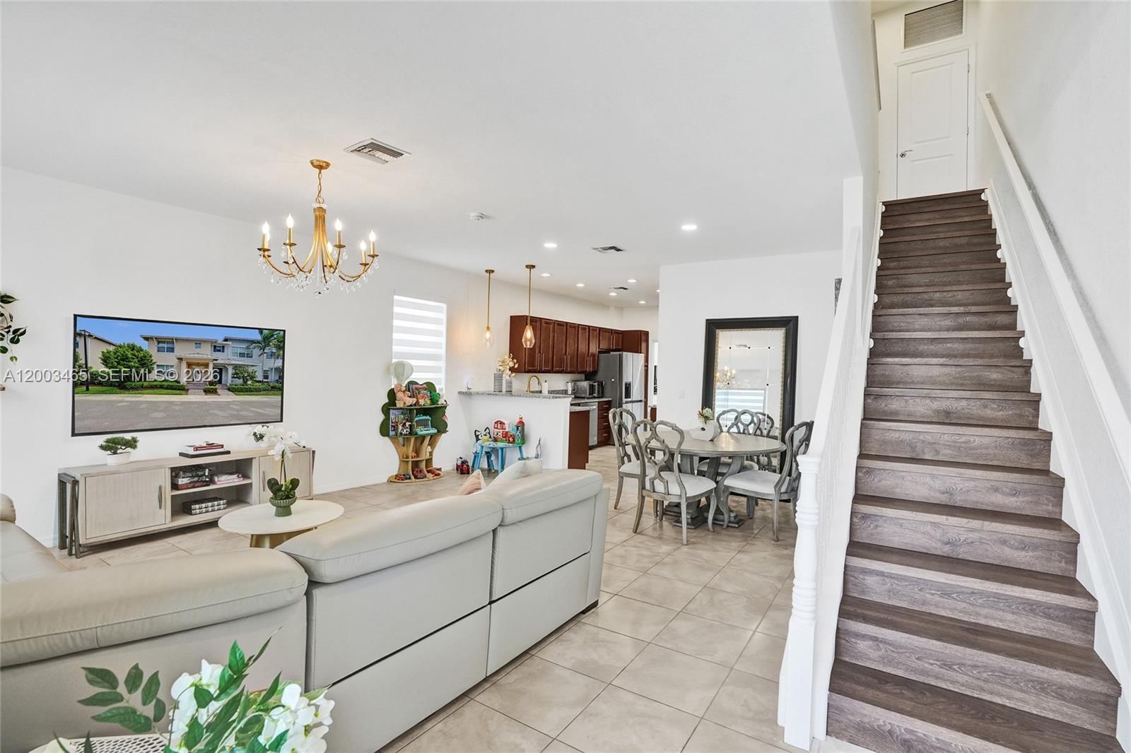 Real estate property located at 4002 Poinciana Ln, Broward, Hillcrest Country Club No, Hollywood, FL