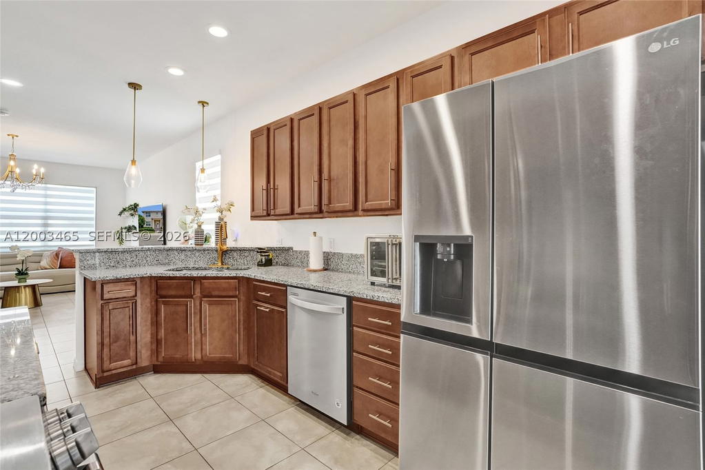 Real estate property located at 4002 Poinciana Ln, Broward, Hillcrest Country Club No, Hollywood, FL