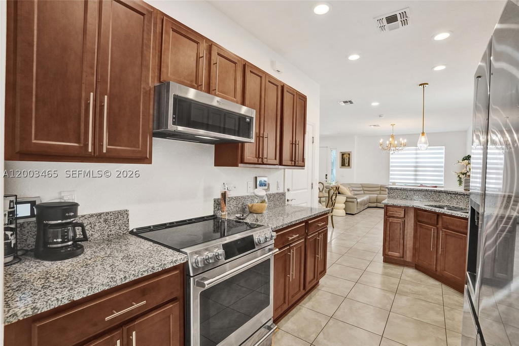 Real estate property located at 4002 Poinciana Ln, Broward, Hillcrest Country Club No, Hollywood, FL