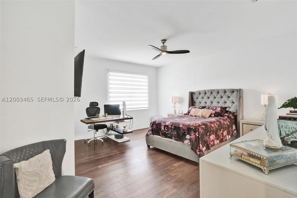 Real estate property located at 4002 Poinciana Ln, Broward, Hillcrest Country Club No, Hollywood, FL