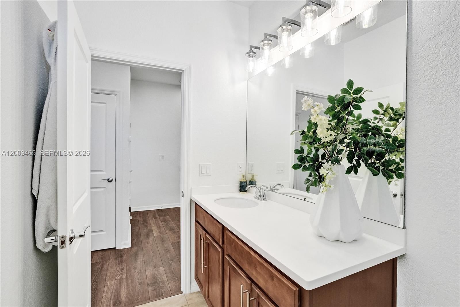 Real estate property located at 4002 Poinciana Ln, Broward, Hillcrest Country Club No, Hollywood, FL