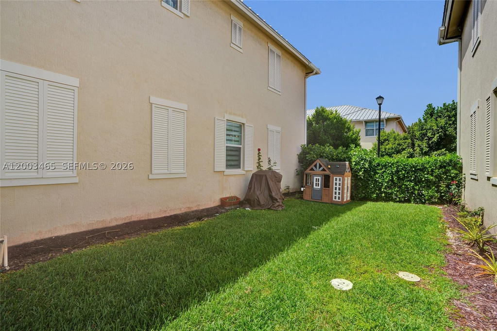 Real estate property located at 4002 Poinciana Ln, Broward, Hillcrest Country Club No, Hollywood, FL