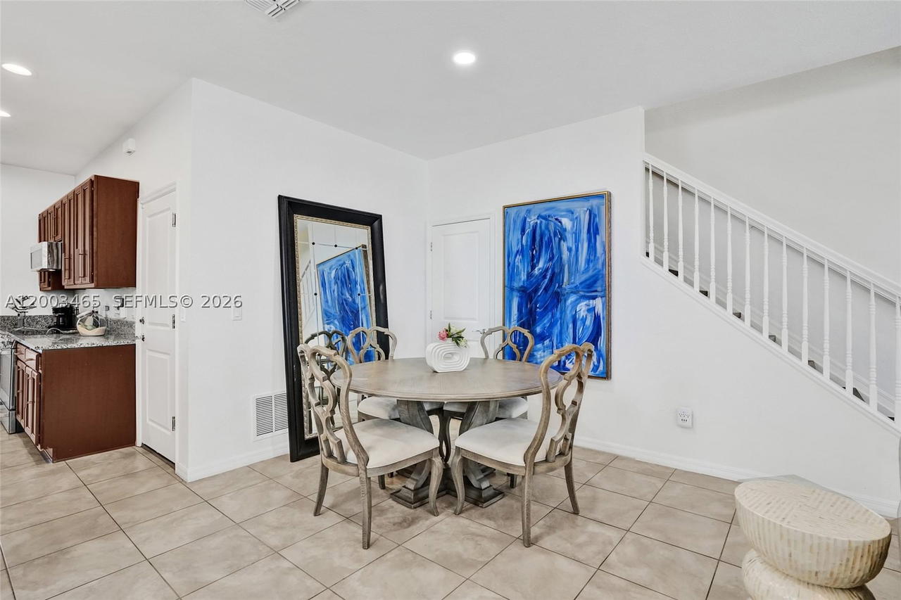 Real estate property located at 4002 Poinciana Ln, Broward, Hillcrest Country Club No, Hollywood, FL