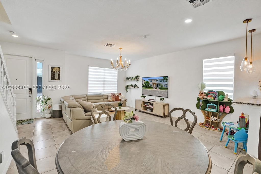 Real estate property located at 4002 Poinciana Ln, Broward, Hillcrest Country Club No, Hollywood, FL