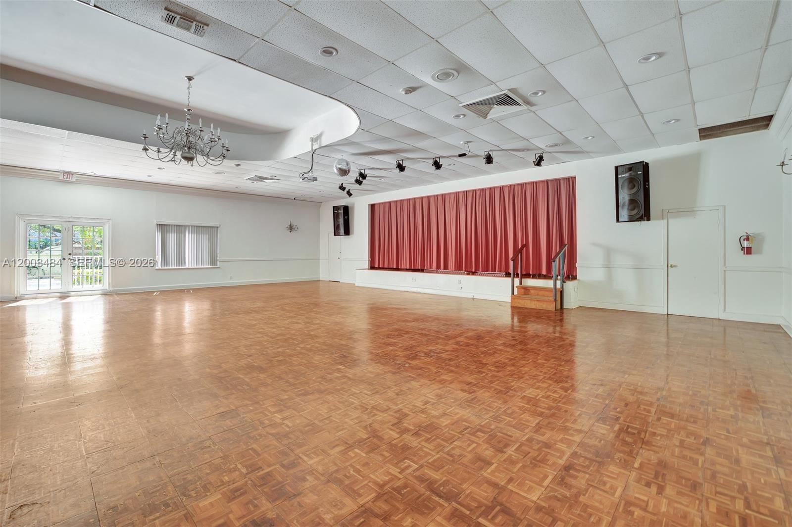 Real estate property located at 3800 Ocean Dr #1812, Broward, Hallmark Of Hollywood Con, Hollywood, FL