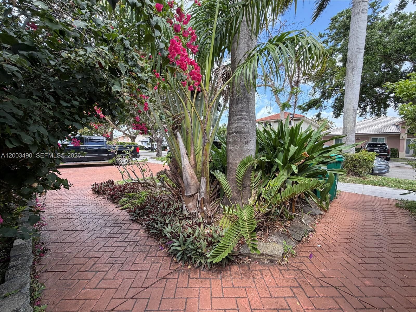 Real estate property located at 8746 140th Ln, Miami-dade, Mene, Miami Lakes, FL