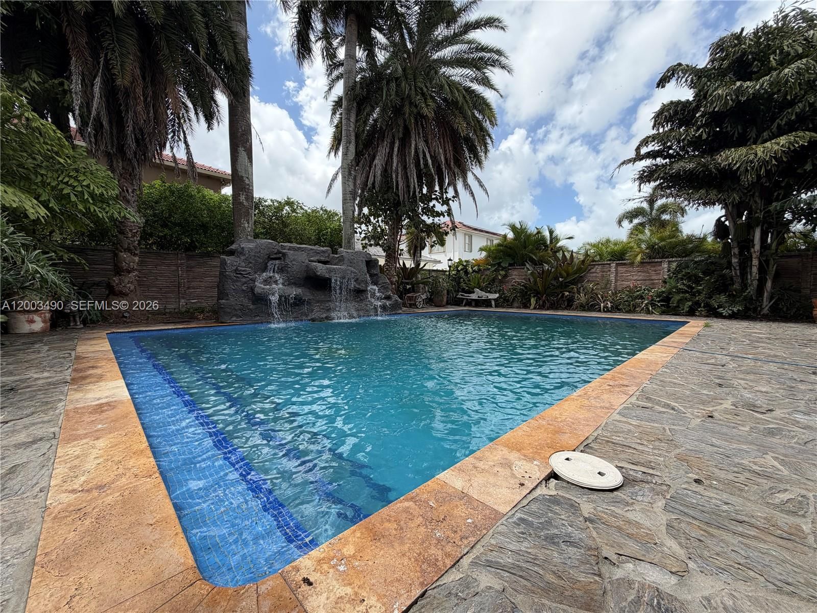 Real estate property located at 8746 140th Ln, Miami-dade, Mene, Miami Lakes, FL