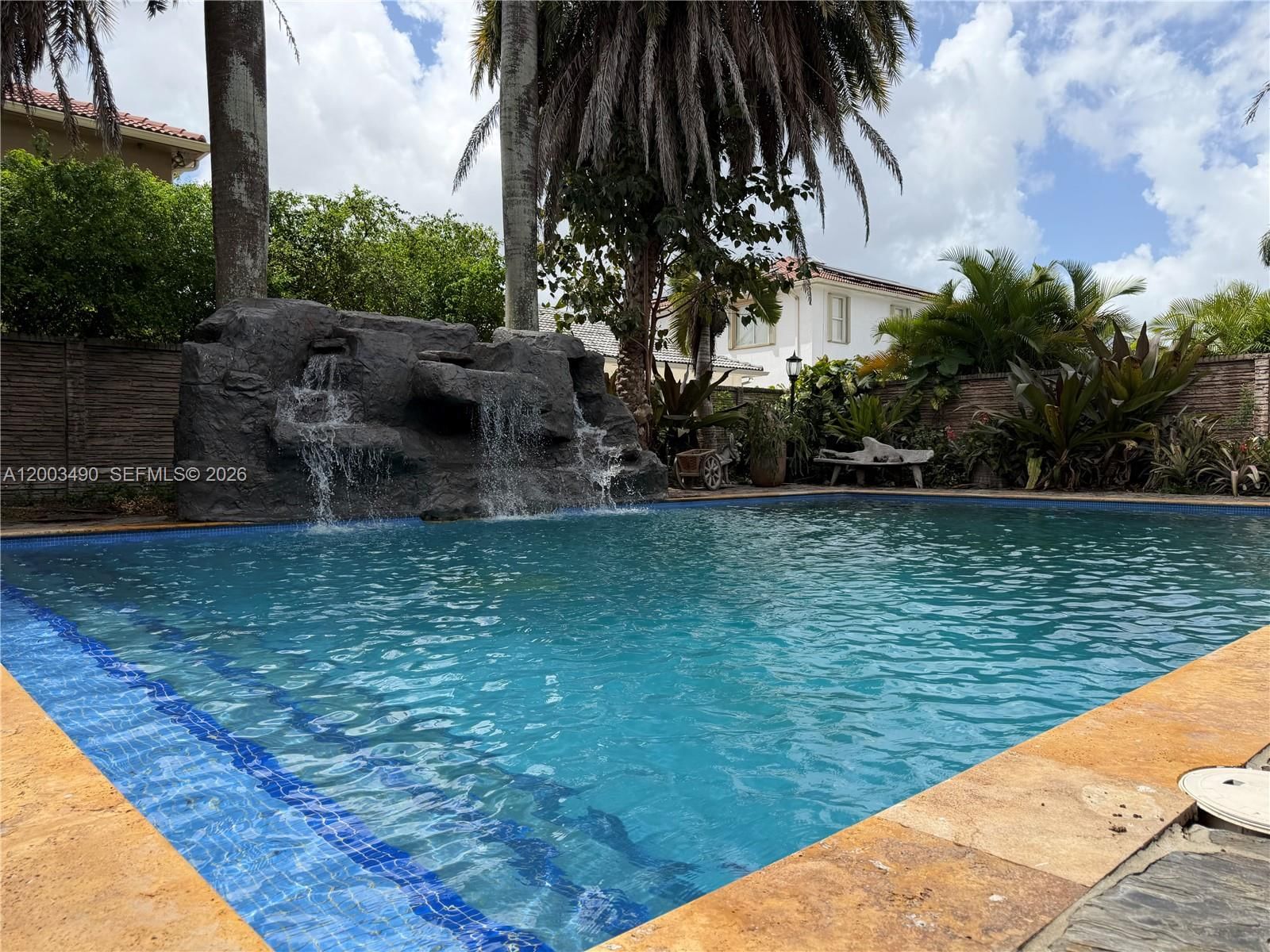 Real estate property located at 8746 140th Ln, Miami-dade, Mene, Miami Lakes, FL