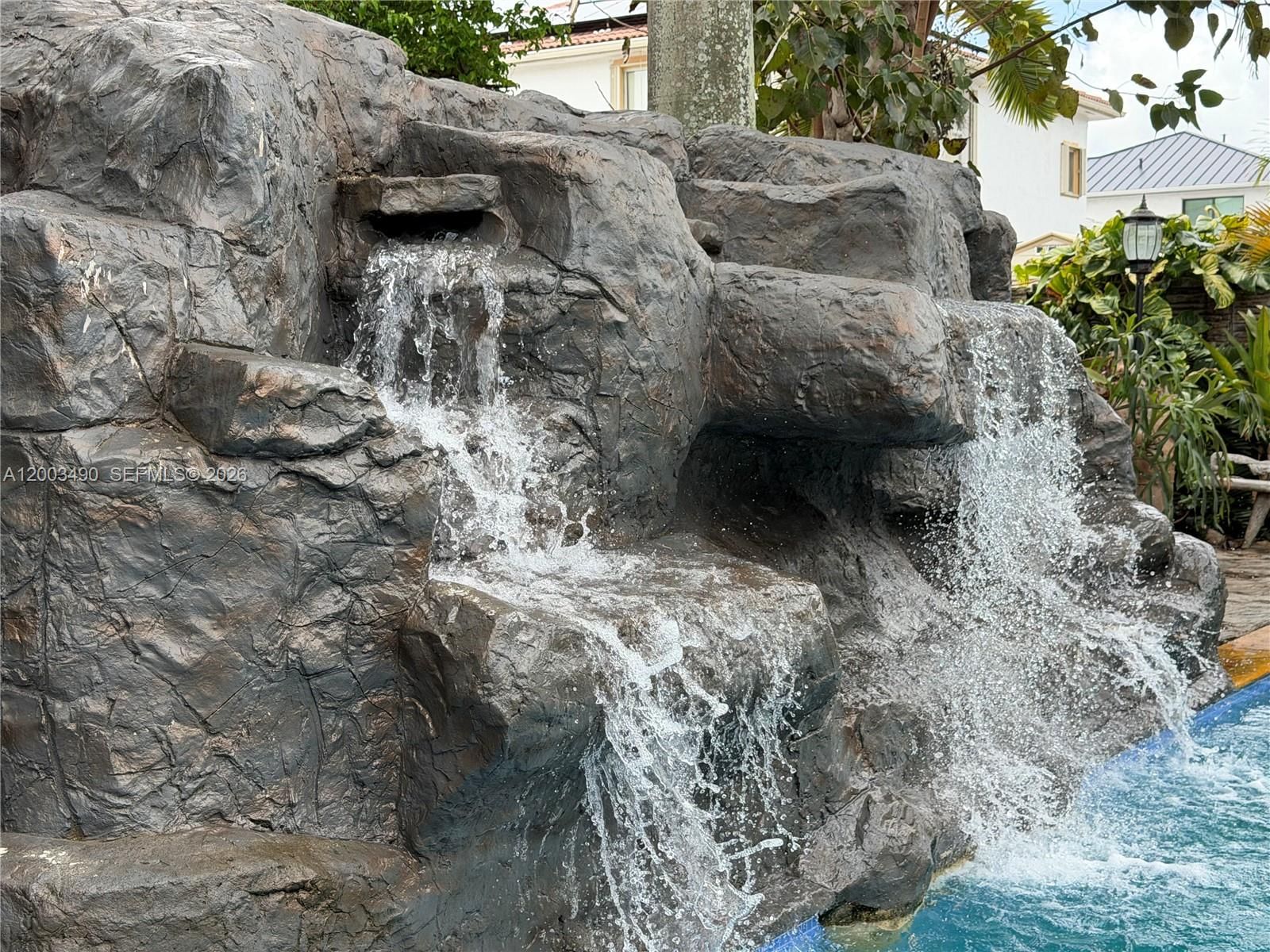 Real estate property located at 8746 140th Ln, Miami-dade, Mene, Miami Lakes, FL