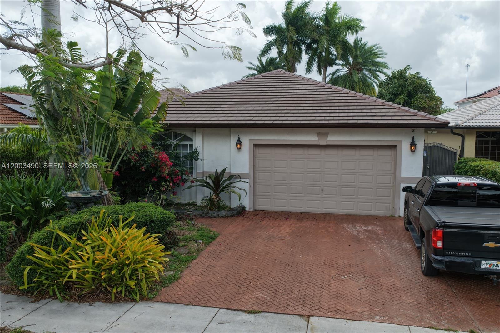 Real estate property located at 8746 140th Ln, Miami-dade, Mene, Miami Lakes, FL