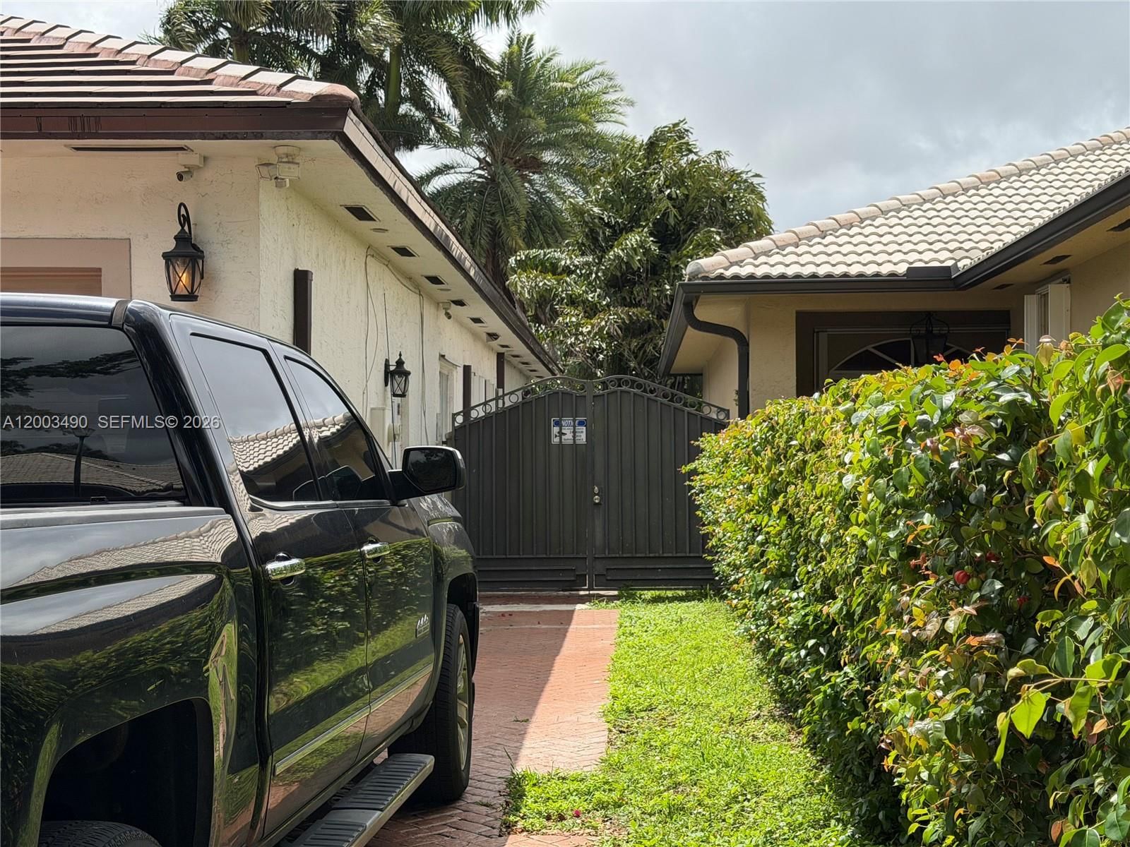 Real estate property located at 8746 140th Ln, Miami-dade, Mene, Miami Lakes, FL