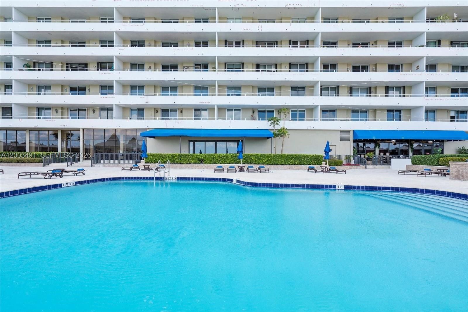 Real estate property located at 5555 Collins Ave #3C, Miami-dade, Oceanside Plaza Condo, Miami Beach, FL