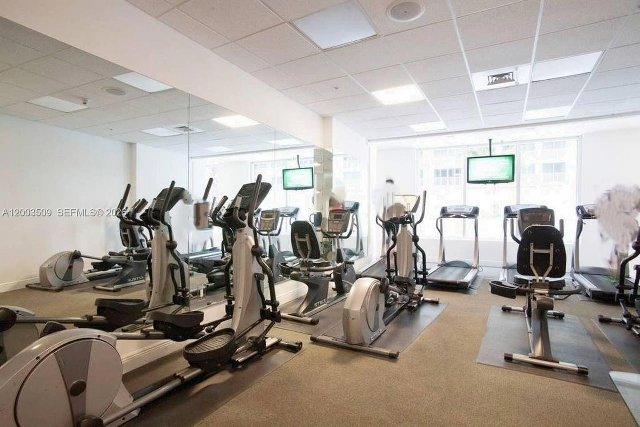 Real estate property located at 1750 Bayshore Dr #4601, Miami-dade, Opera Tower Condo, Miami, FL