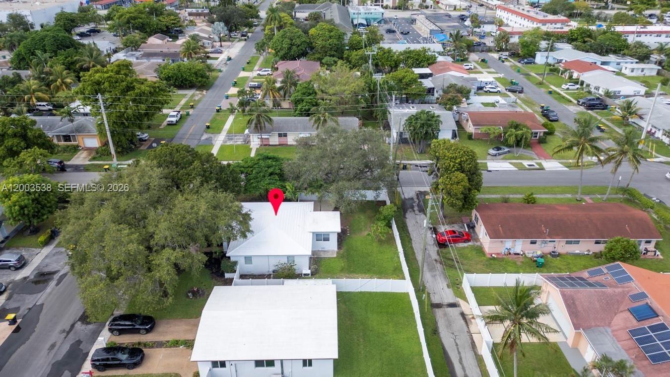 Real estate property located at 327 2nd Ave, Broward, Dania Beach, Dania Beach, FL
