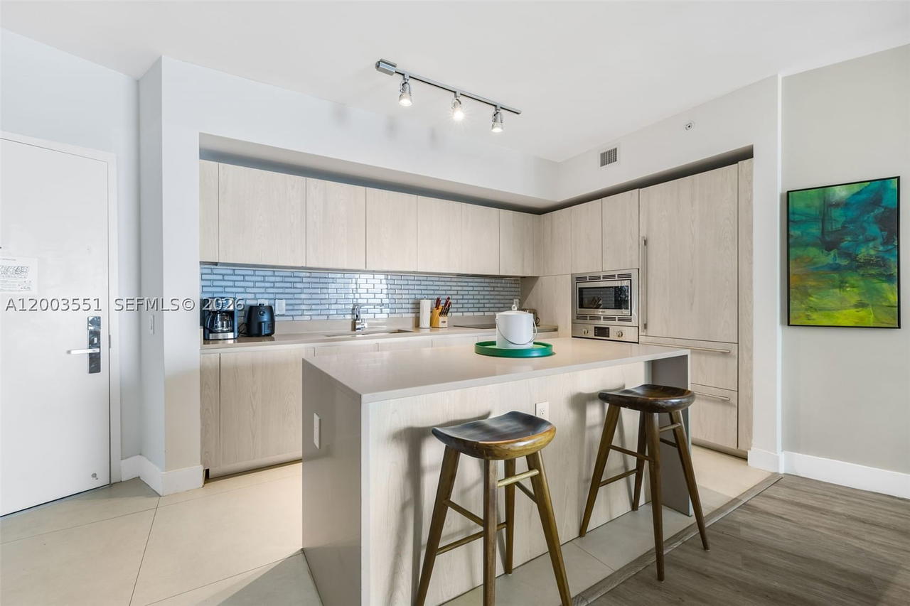 Real estate property located at 4111 Ocean Dr #2207, Broward, 4111 South Ocean Drive Co, Hollywood, FL