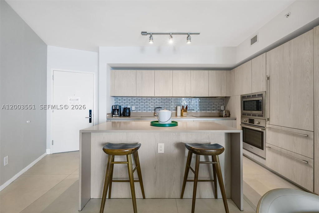 Real estate property located at 4111 Ocean Dr #2207, Broward, 4111 South Ocean Drive Co, Hollywood, FL