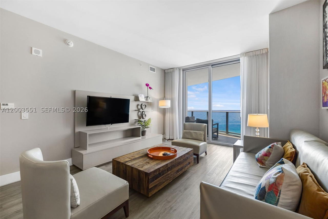 Real estate property located at 4111 Ocean Dr #2207, Broward, 4111 South Ocean Drive Co, Hollywood, FL