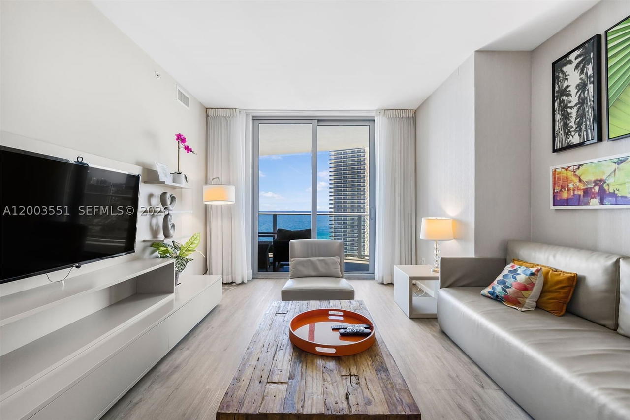 Real estate property located at 4111 Ocean Dr #2207, Broward, 4111 South Ocean Drive Co, Hollywood, FL