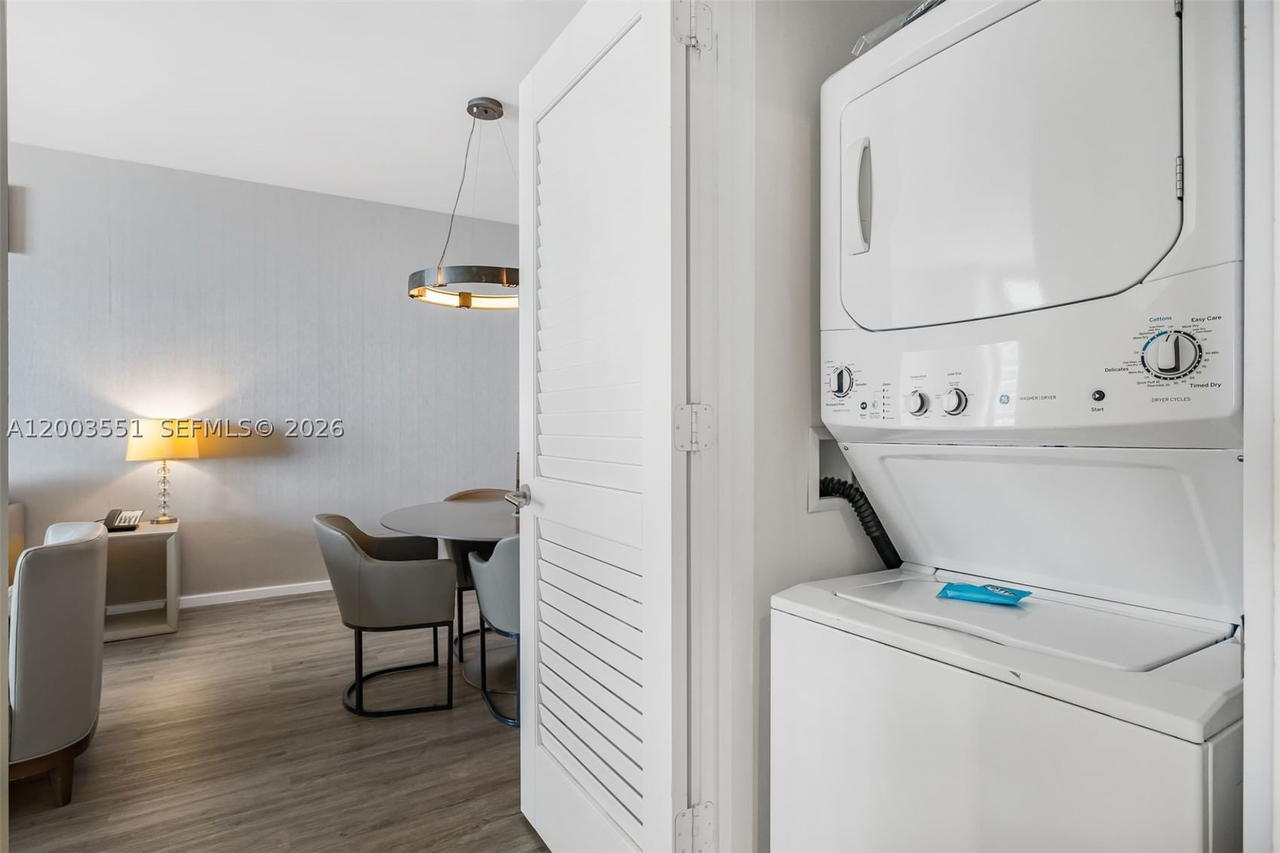Real estate property located at 4111 Ocean Dr #2207, Broward, 4111 South Ocean Drive Co, Hollywood, FL