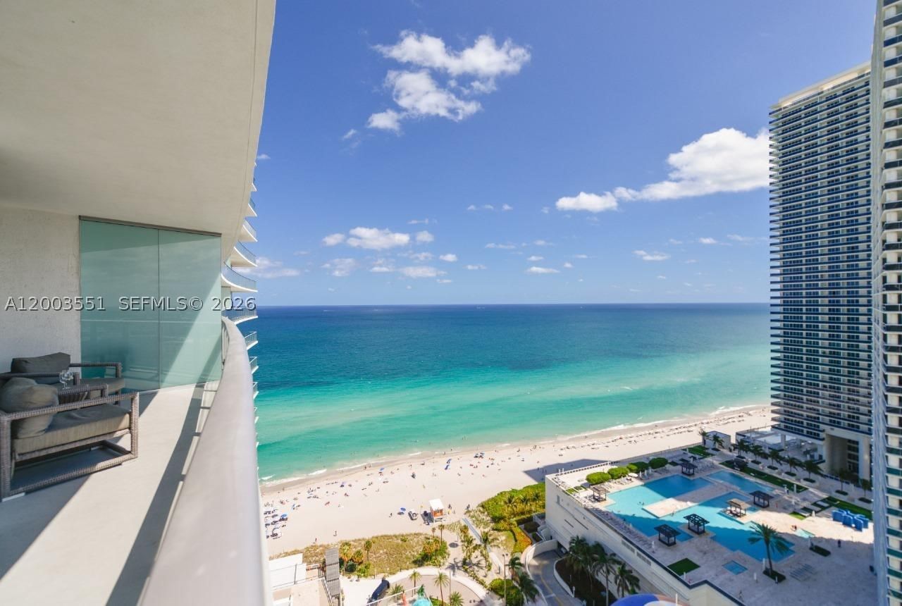 Real estate property located at 4111 Ocean Dr #2207, Broward, 4111 South Ocean Drive Co, Hollywood, FL