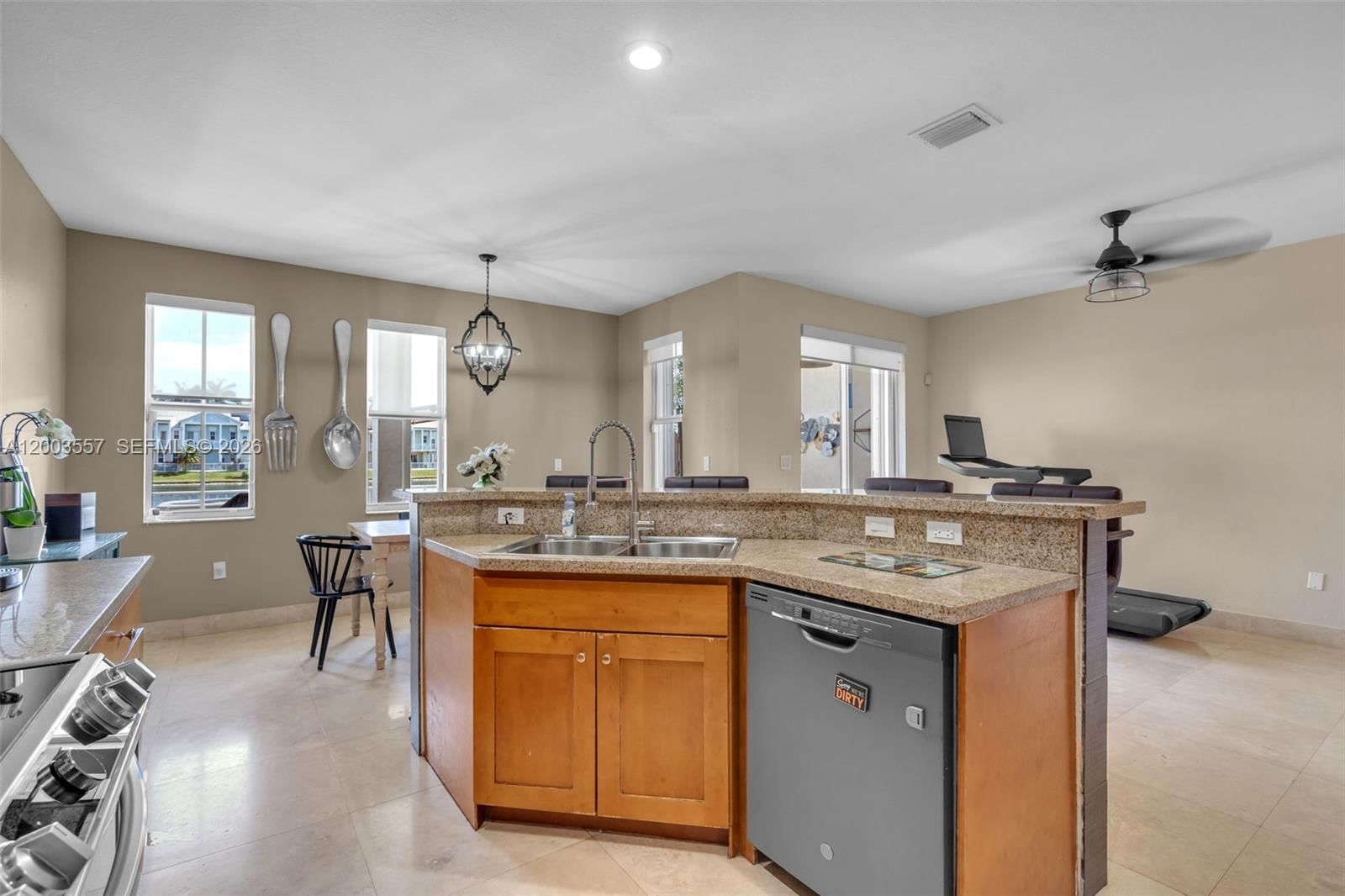 Real estate property located at 10788 76th Ln, Miami-dade, Reserve At Doral East, Doral, FL