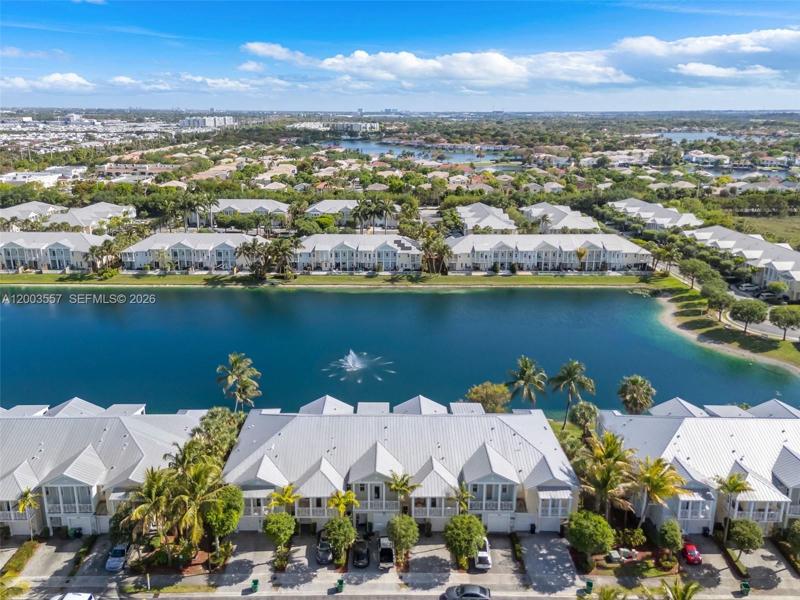 Real estate property located at 10788 76th Ln, Miami-dade, Reserve At Doral East, Doral, FL