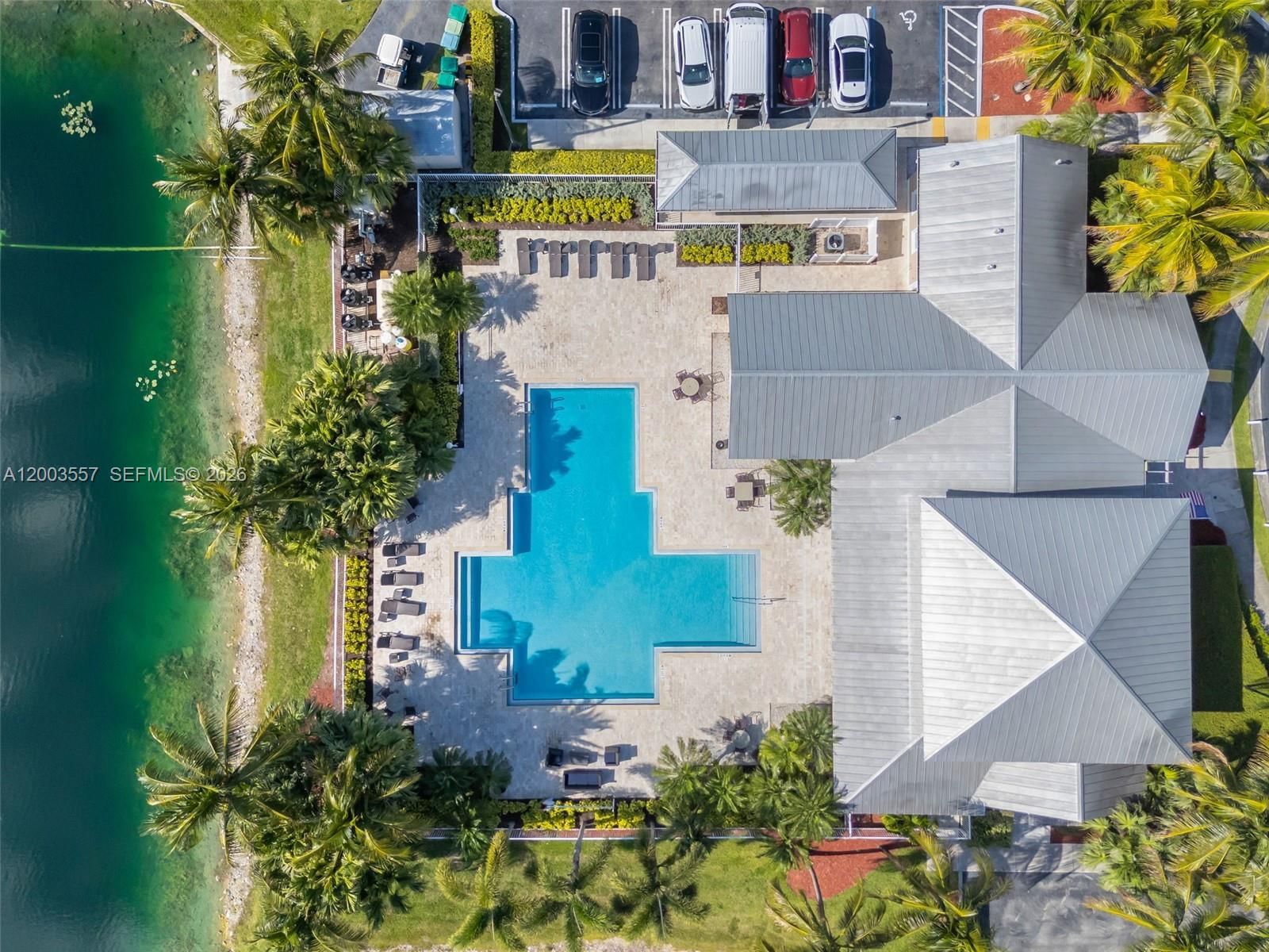 Real estate property located at 10788 76th Ln, Miami-dade, Reserve At Doral East, Doral, FL