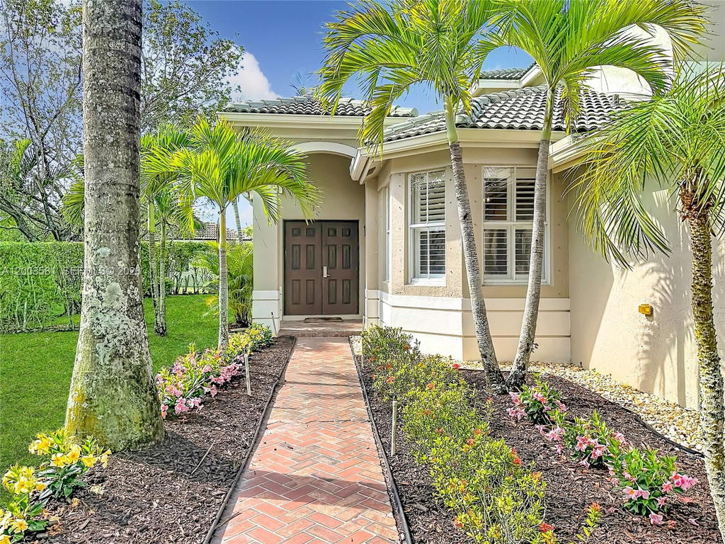 Real estate property located at 1668 Winterberry Ln, Broward, Sector 2- Parcels 21b 22, Weston, FL